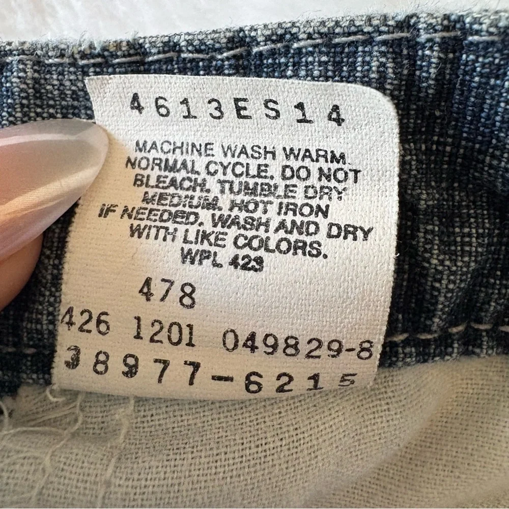 Rare Vintage 2001 Women's Levi's Denim Jean Shorts Size 10 Zipper Fly (32x4.5) - Picture 4 of 16